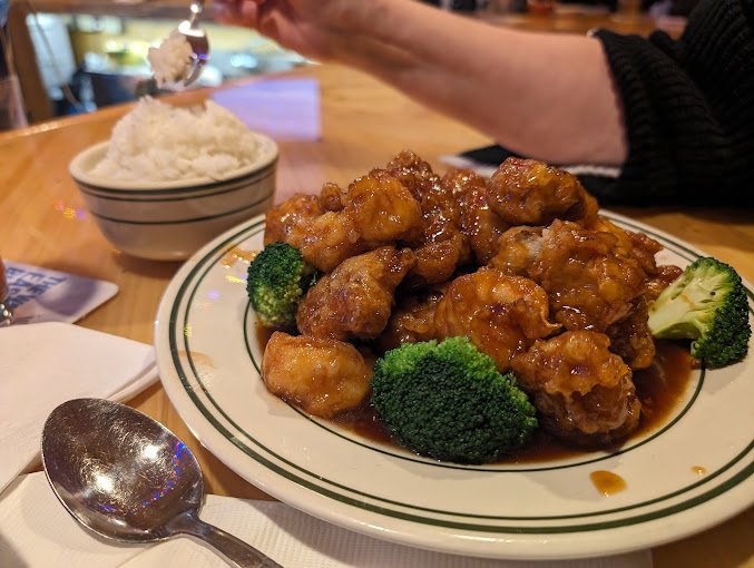 Larry’s Chinese Restaurant and Bar